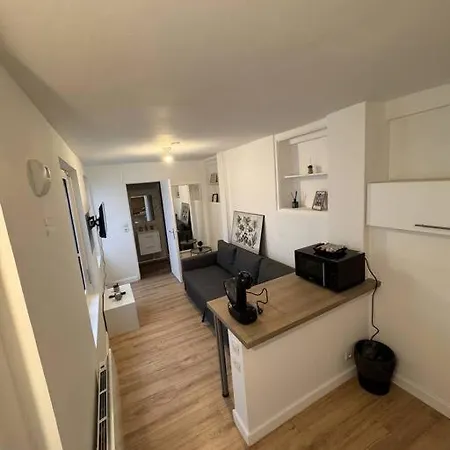 Apartment Saint Marc - 1er Etage Cours *